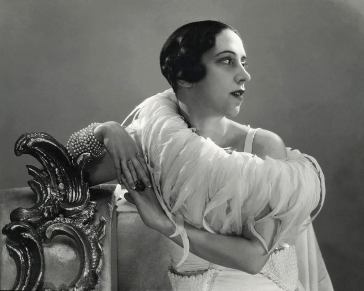 Elsa Schiaparelli: The Avant-Garde ...