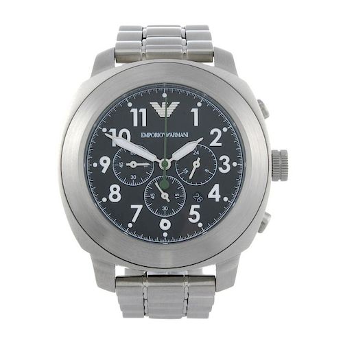 Stainless steel case. Reference AR 