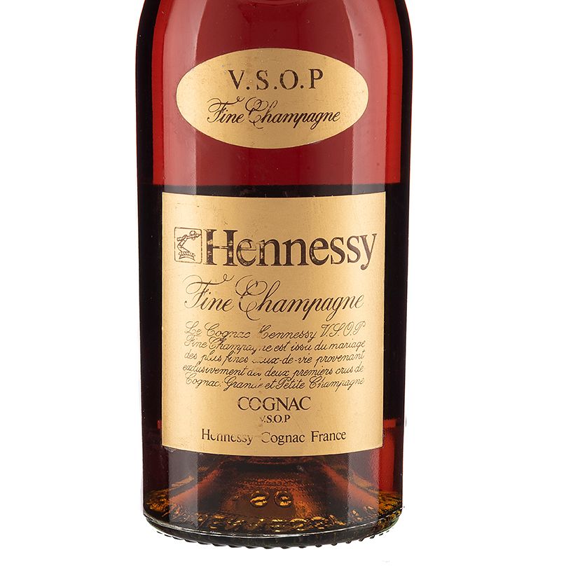 Hennessy. V.S.O.P. Cognac. France. En presentación de 750 ml. sold at